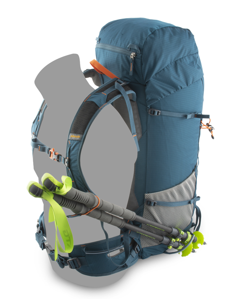 Fly 30 petrol - Loops for attaching trekking poles while walking on the left shoulder and under the left mesh pocket.