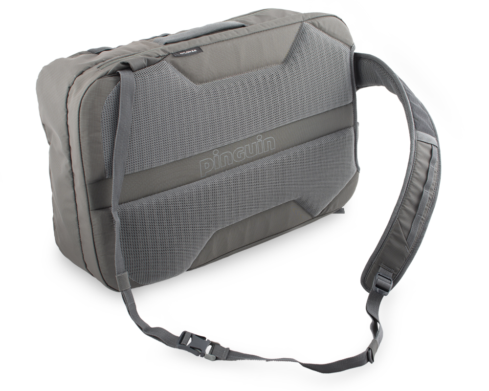Integral 30 - Possibility to combine the waist strap and shoulder strap and create a shoulder bag.