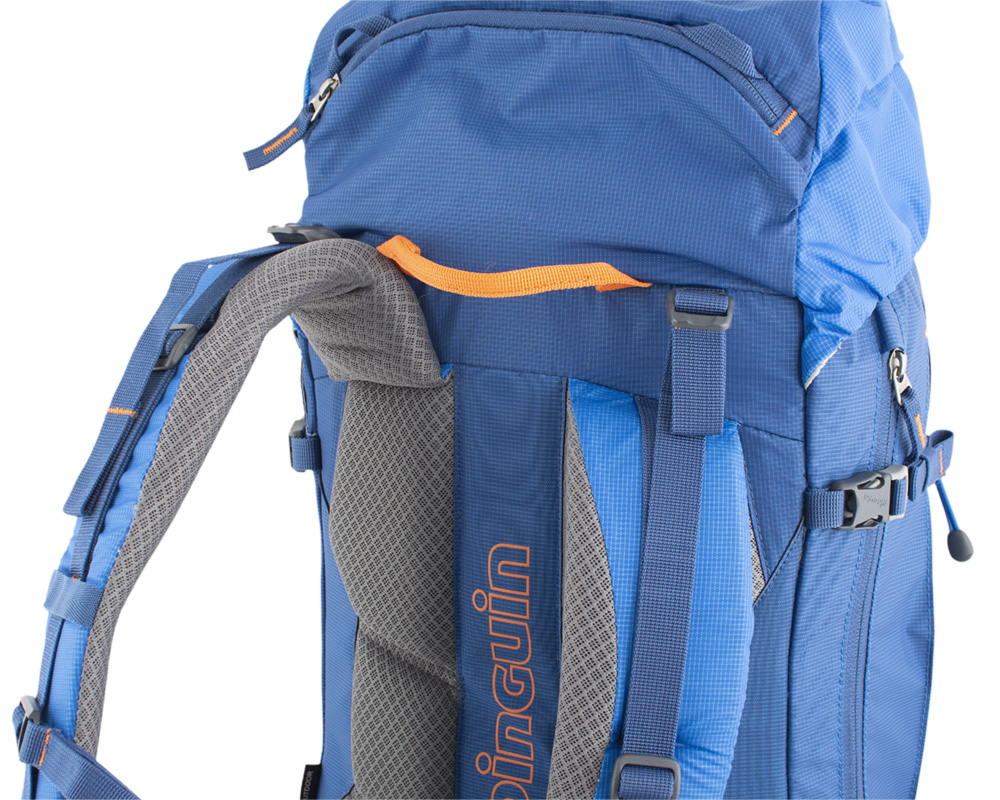 Boulder 38 blue - pevné ramenní popruhy se zesíleným polstrováním pro zachování komfortu i při transportu těžkého nákladu