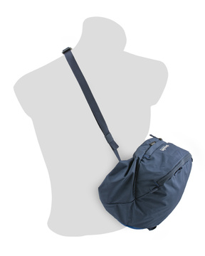 Explorer 60 navy - snadno odepínatelné prostorné víko batohu se dá použít jako taška přes rameno