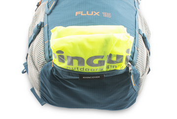 Flux 25 - výrazná pláštěnka v samostatné zipové kapse na dně batohu