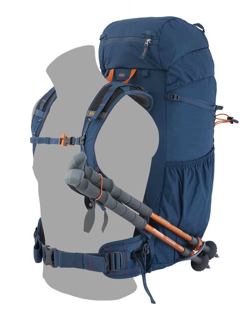 Fly 30 petrol - loop for attaching trekking poles while walking on the left shoulder strap and under the left mesh pocket